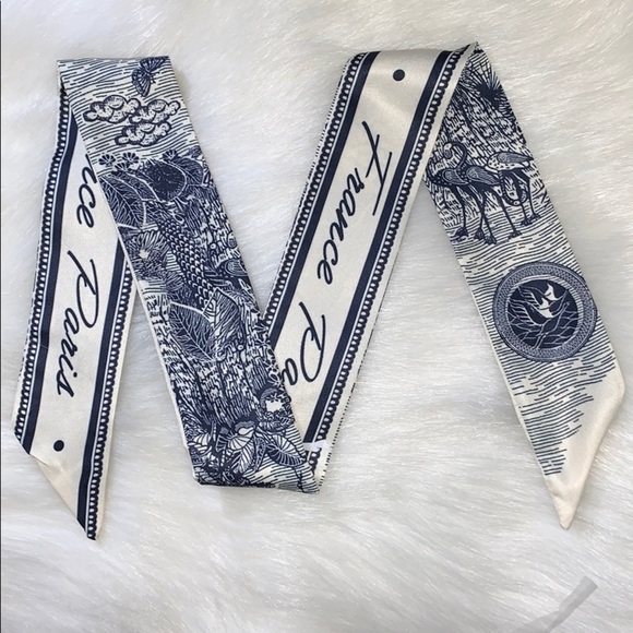 BLUE & Cream Flamingo 🦩 Scarf Twilly Bandeau Tie​​ - Picture 4 of 4